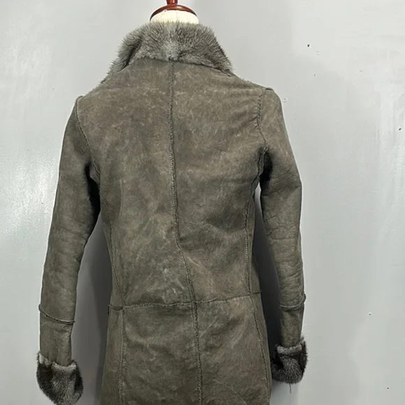 Manzoni24 Gray Shearling Lamb Jacket with dyed mink - Picture 4 of 10